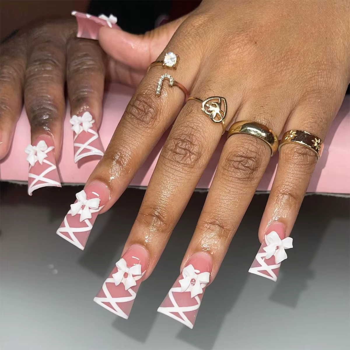 24 pièces imprimé léopard bec de canard presse sur ongles fleur bleue faux
