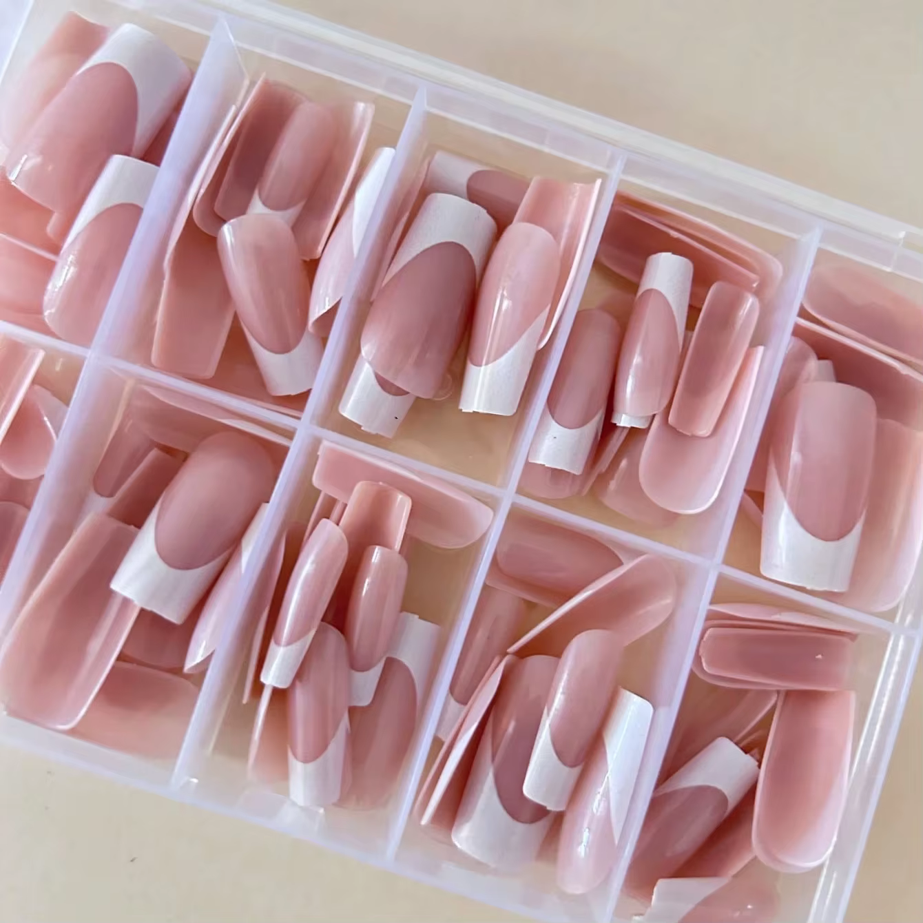 120 faux ongles rectangulaires de style français minimaliste