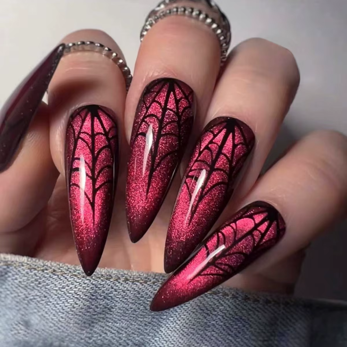 Rouge Halo teinture tache de sang conception longue pointe faux ongles Halloween détachable fini