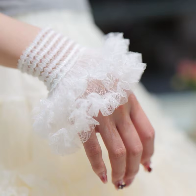 Manchettes de manucure en dentelle plissée pour nail art