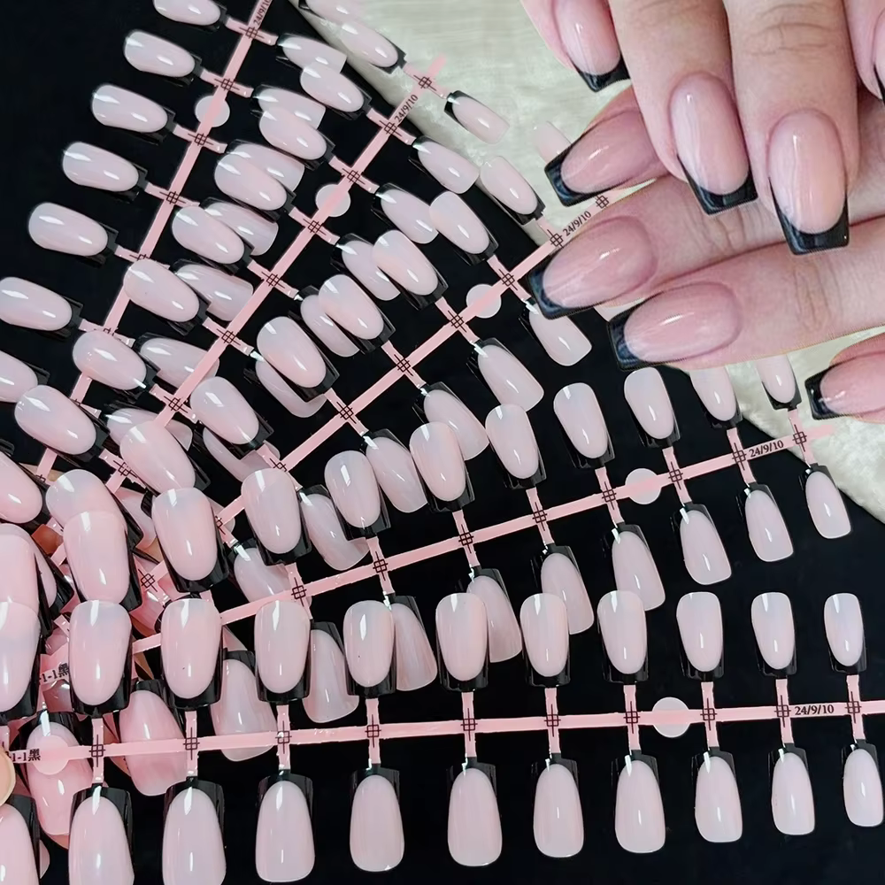 120 faux ongles simples et colorés à bordure française