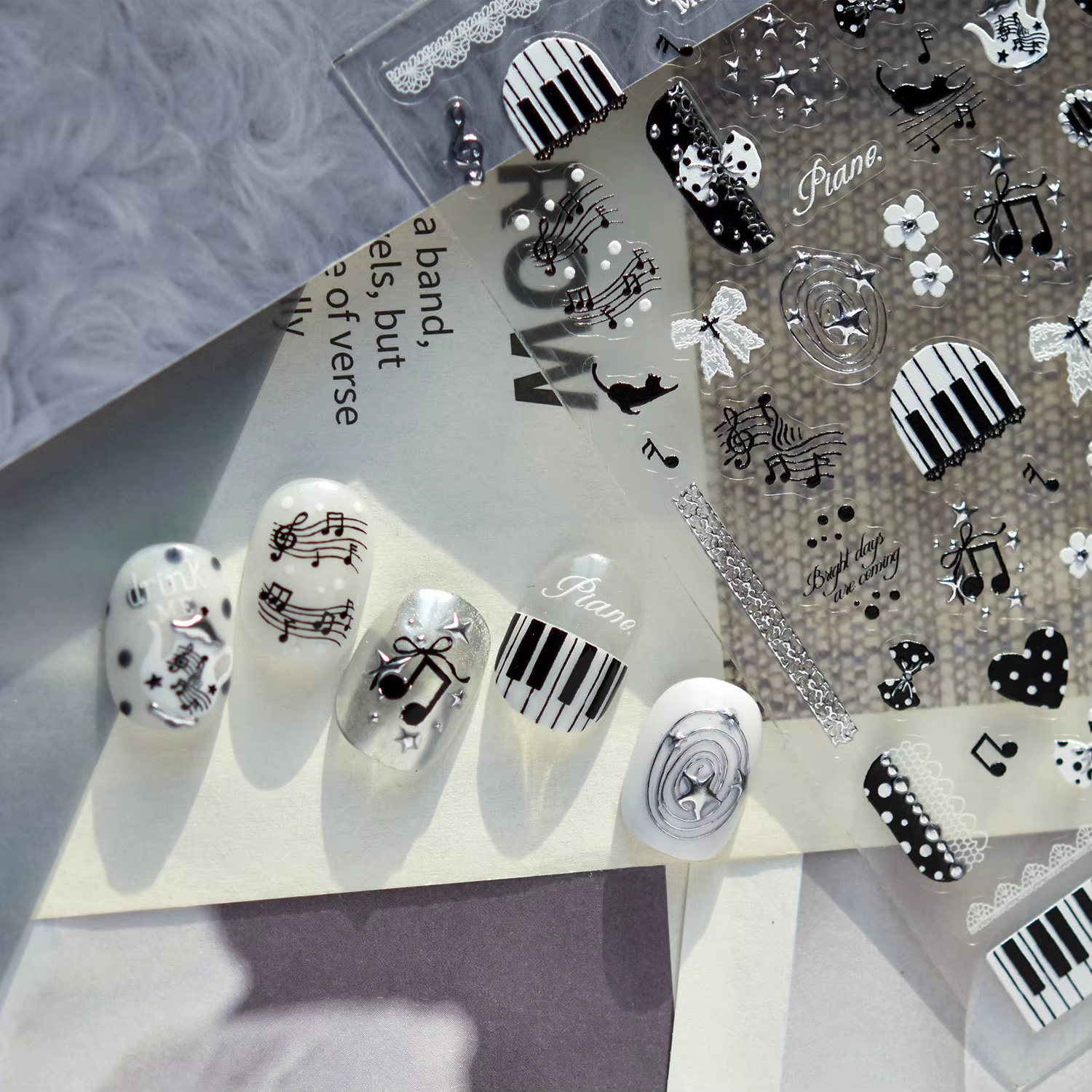 Autocollants pour ongles sur le thème de la musique vintage