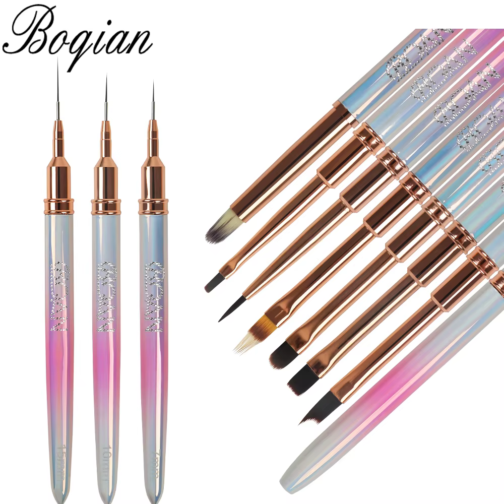 BQAN brosse à ongles nacrée