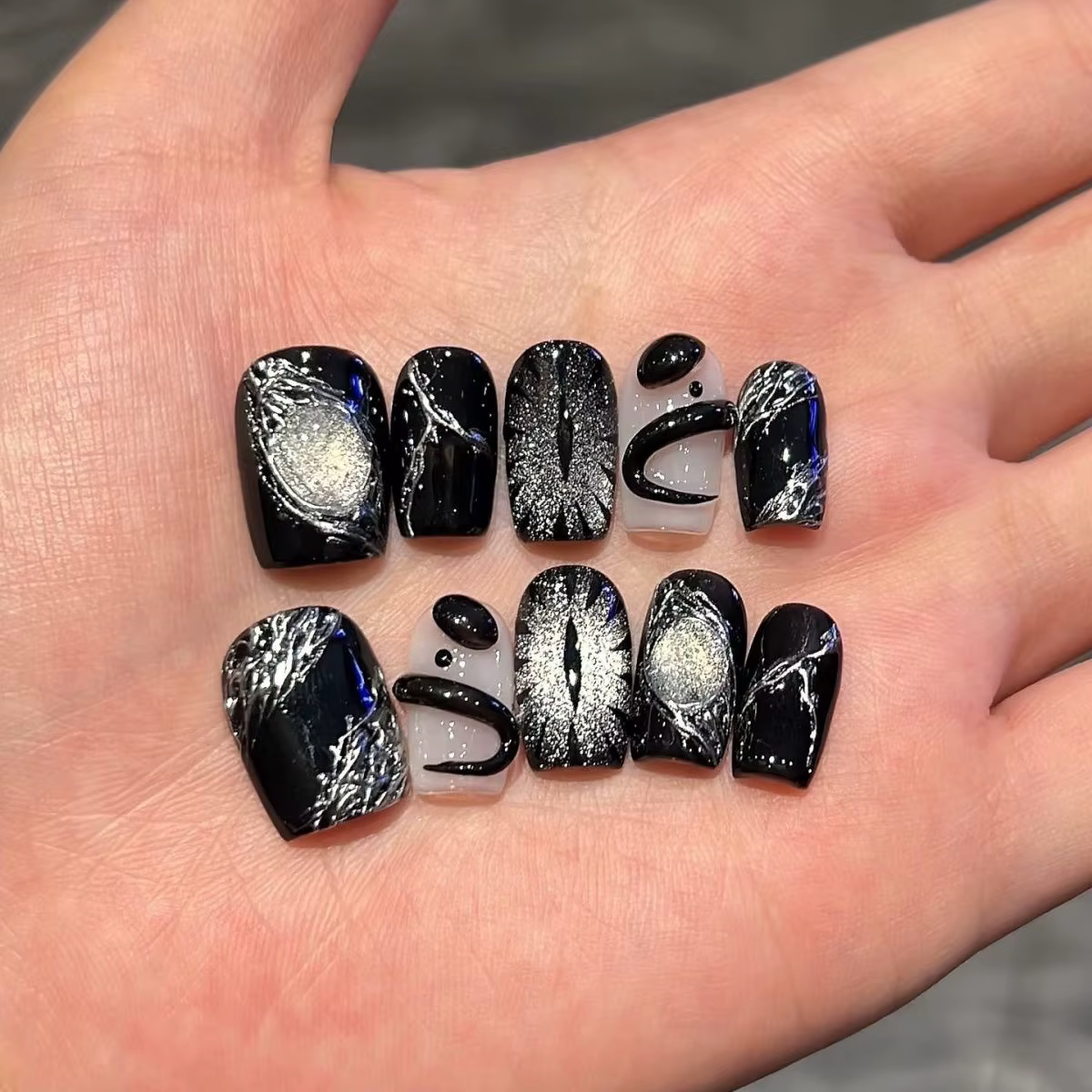 10 pièces noir mignon chat à la main presse sur ongles cristal oeil