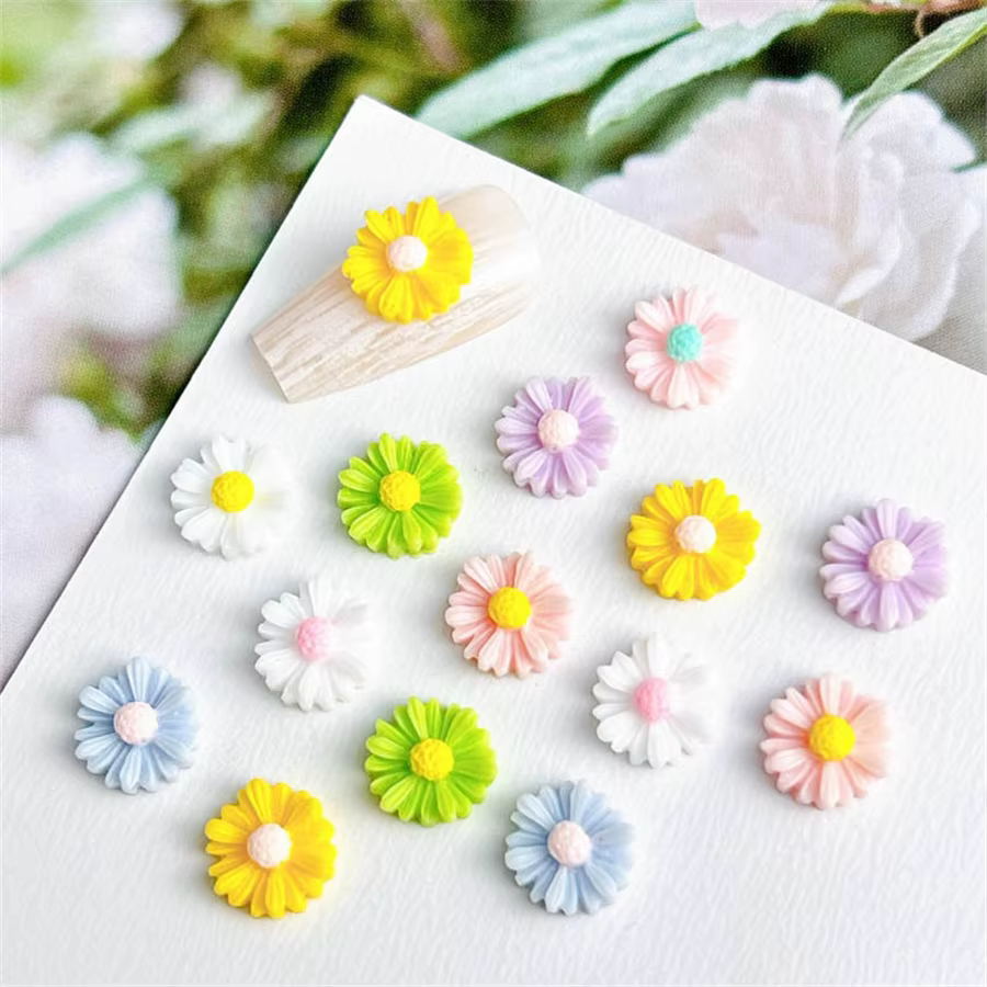 Breloques d'art d'ongle de résine de conception de fleur d'été