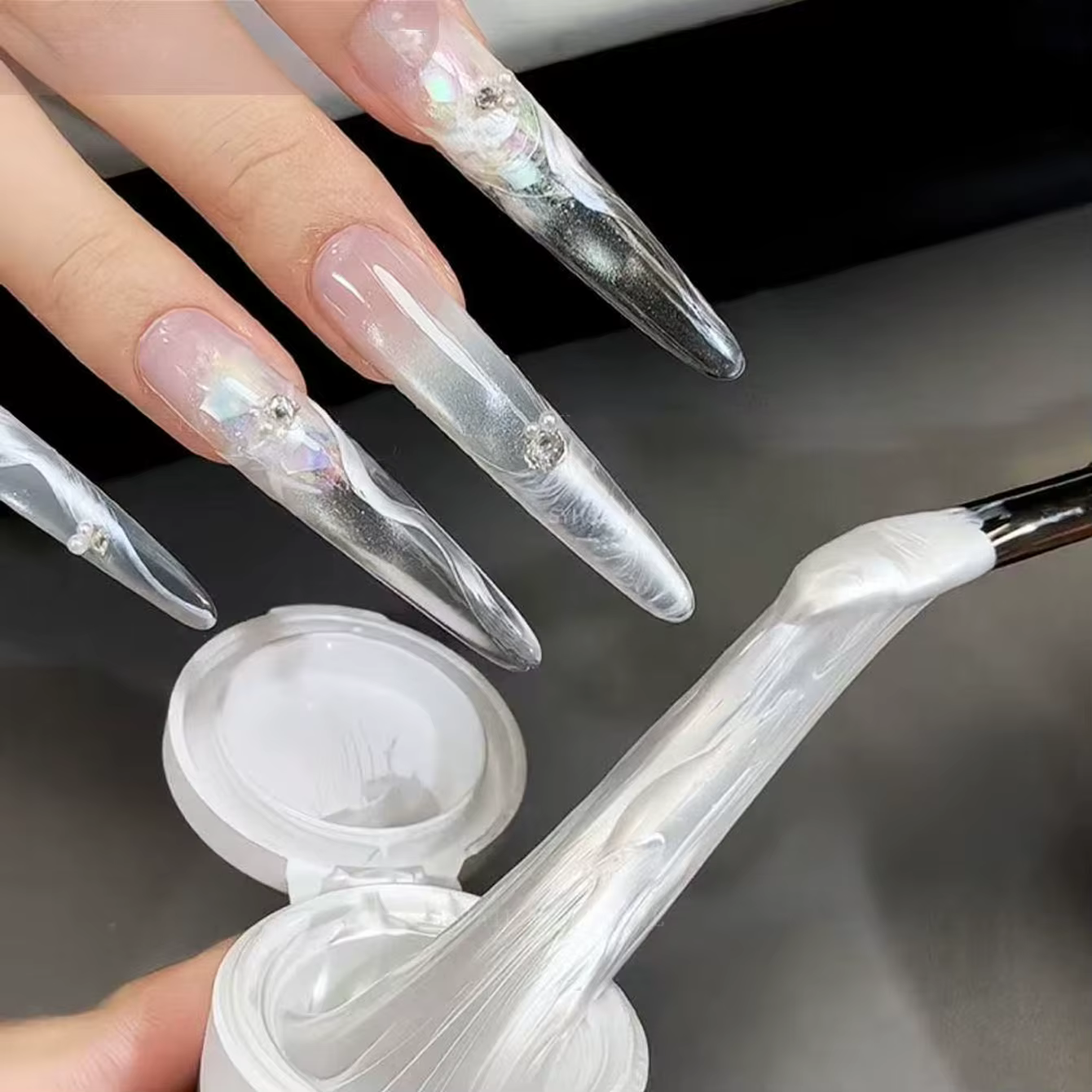 Nouveau Gel de Dessin Blanc Satiné 2026 Sans Essuyage