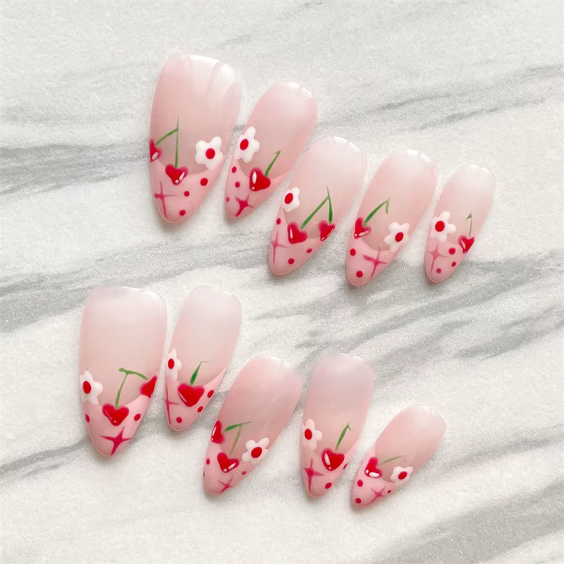 10 faux ongles press-on faits main roses avec cœurs 3D et motifs floraux