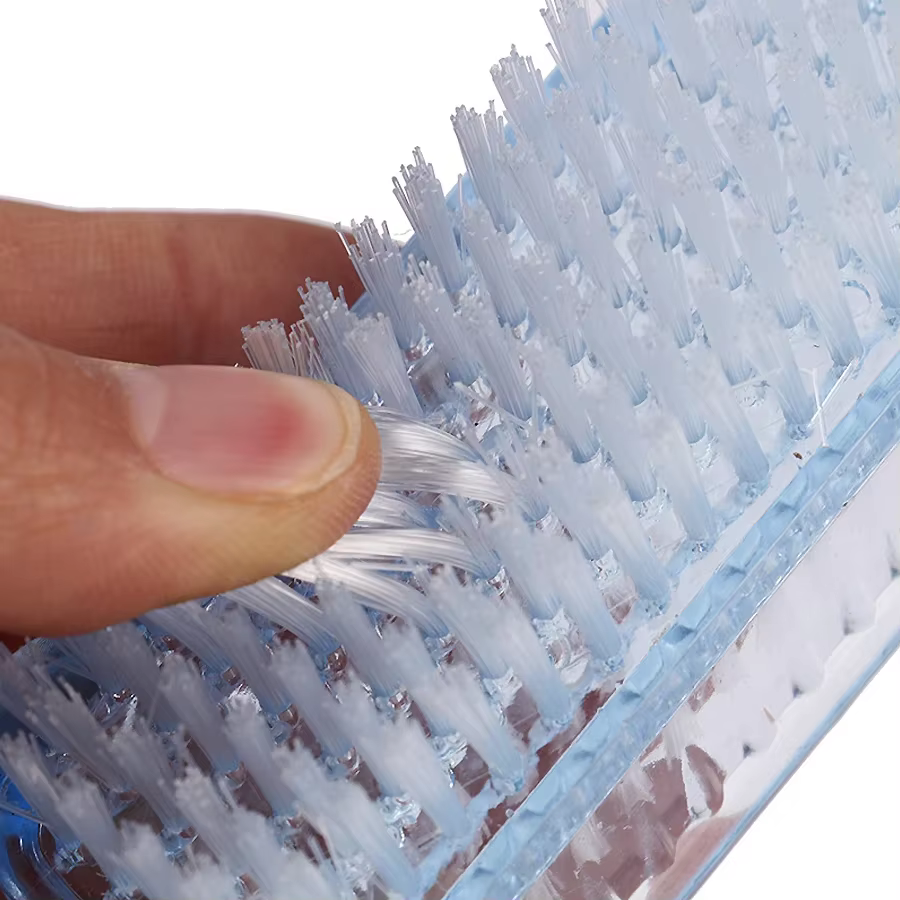 Brosse de nettoyage des ongles double face