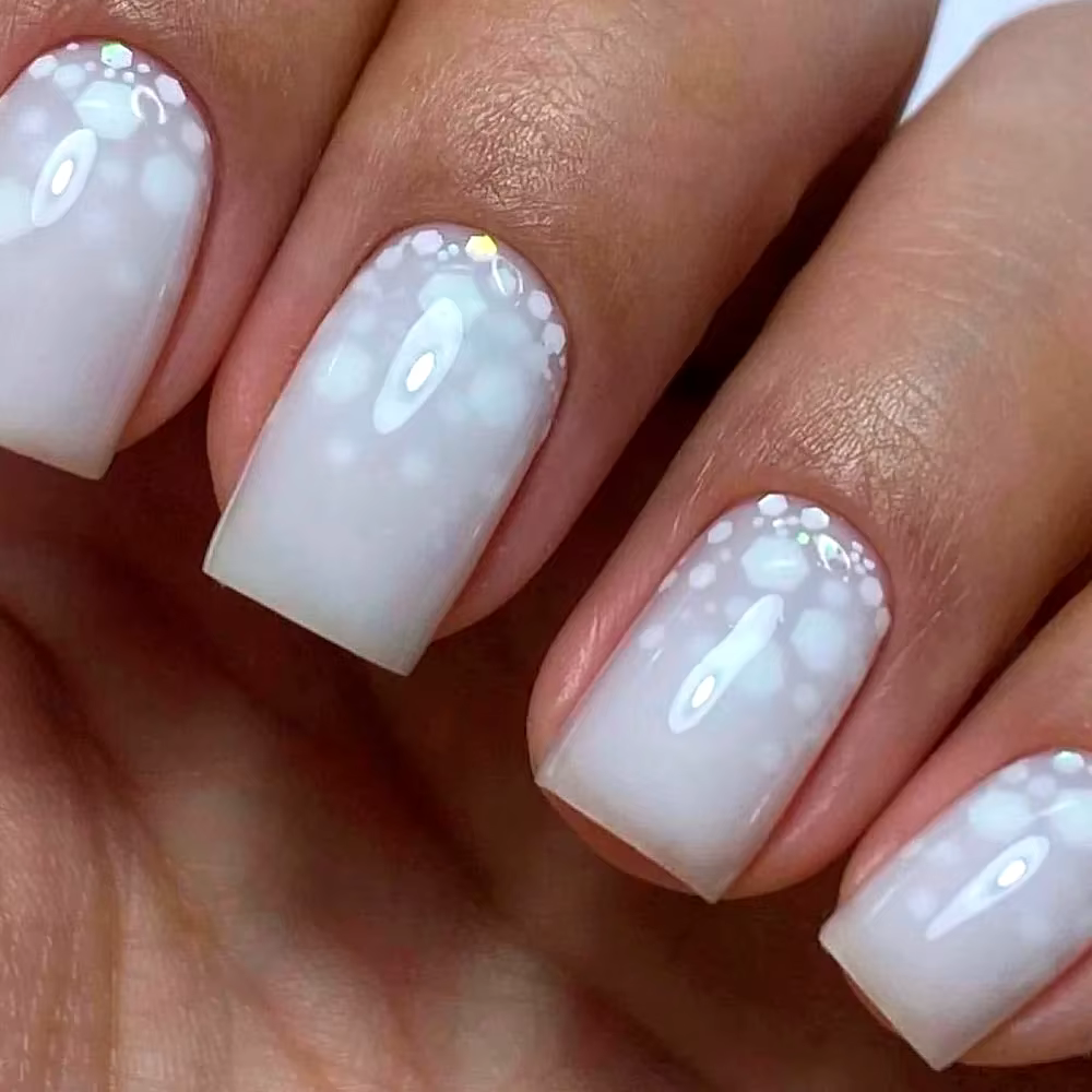 Verhéritage à ongles gel UV blanc laiteux