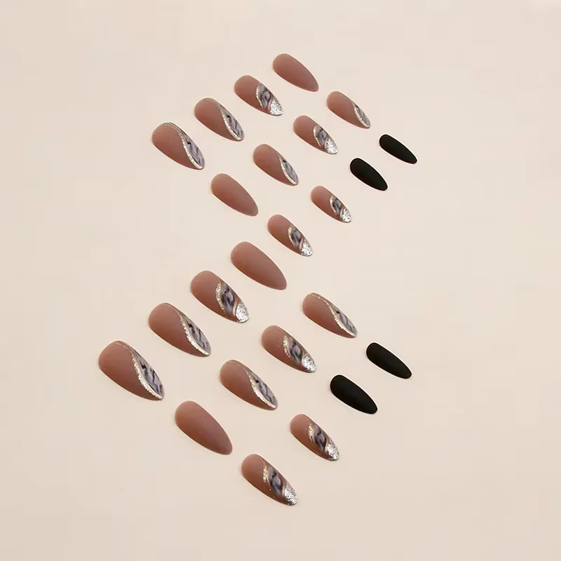Brown Lake-Faux Ongles avec Gelée Autocollante