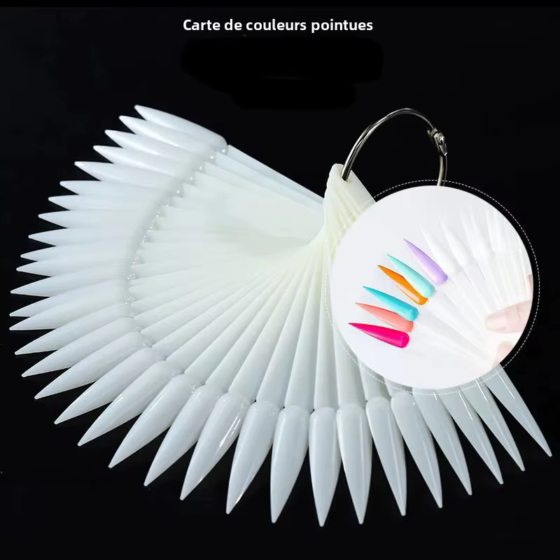 Nail Art pointu en forme d'éventail