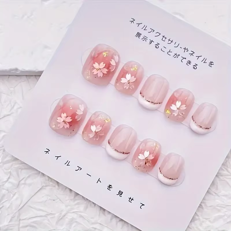 Faux ongles rose doux faits à la main pour femmes et filles
