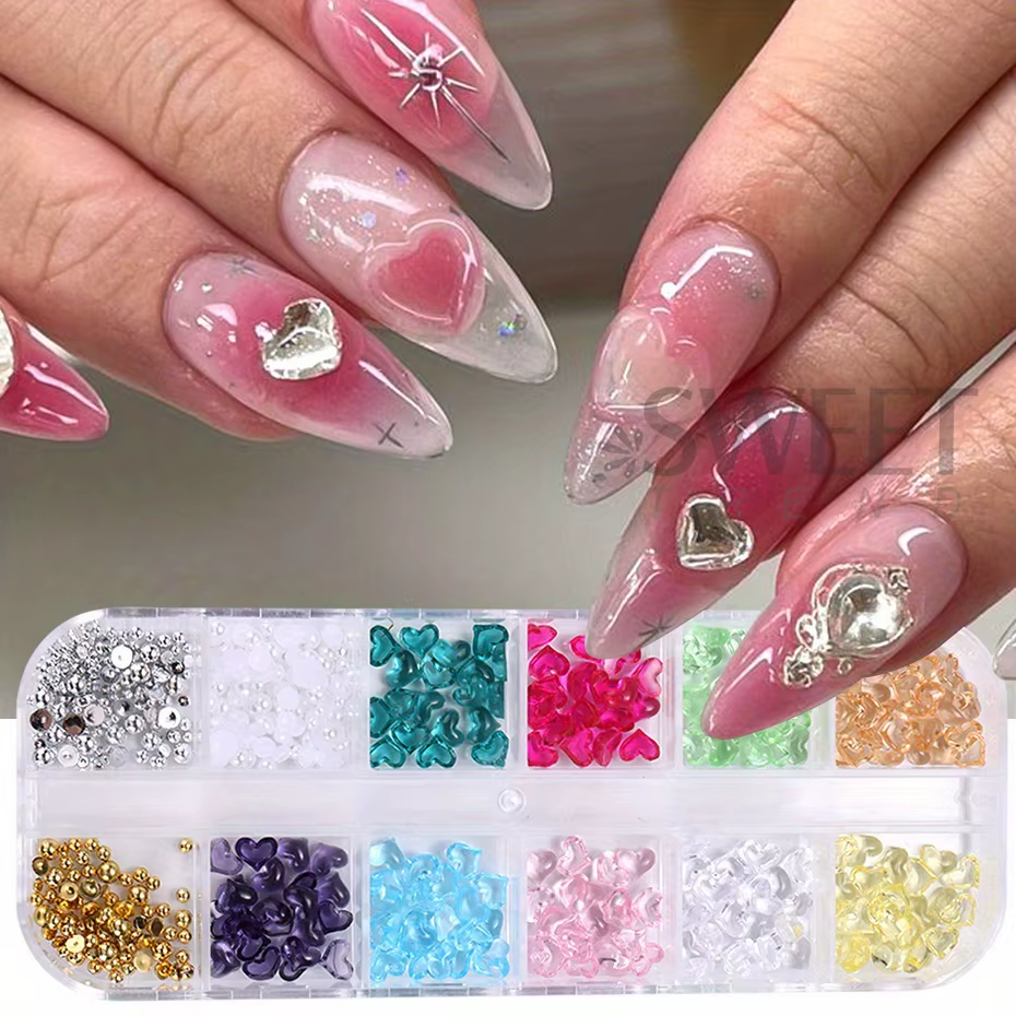 12 grilles en forme de cœur pour Nail Art