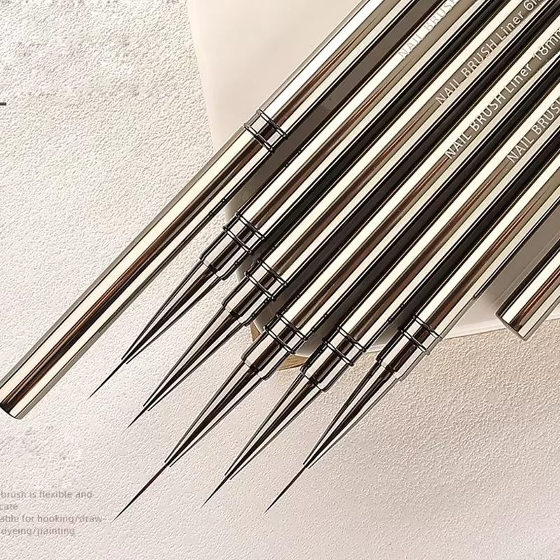 Brosse fine pour Nail Art