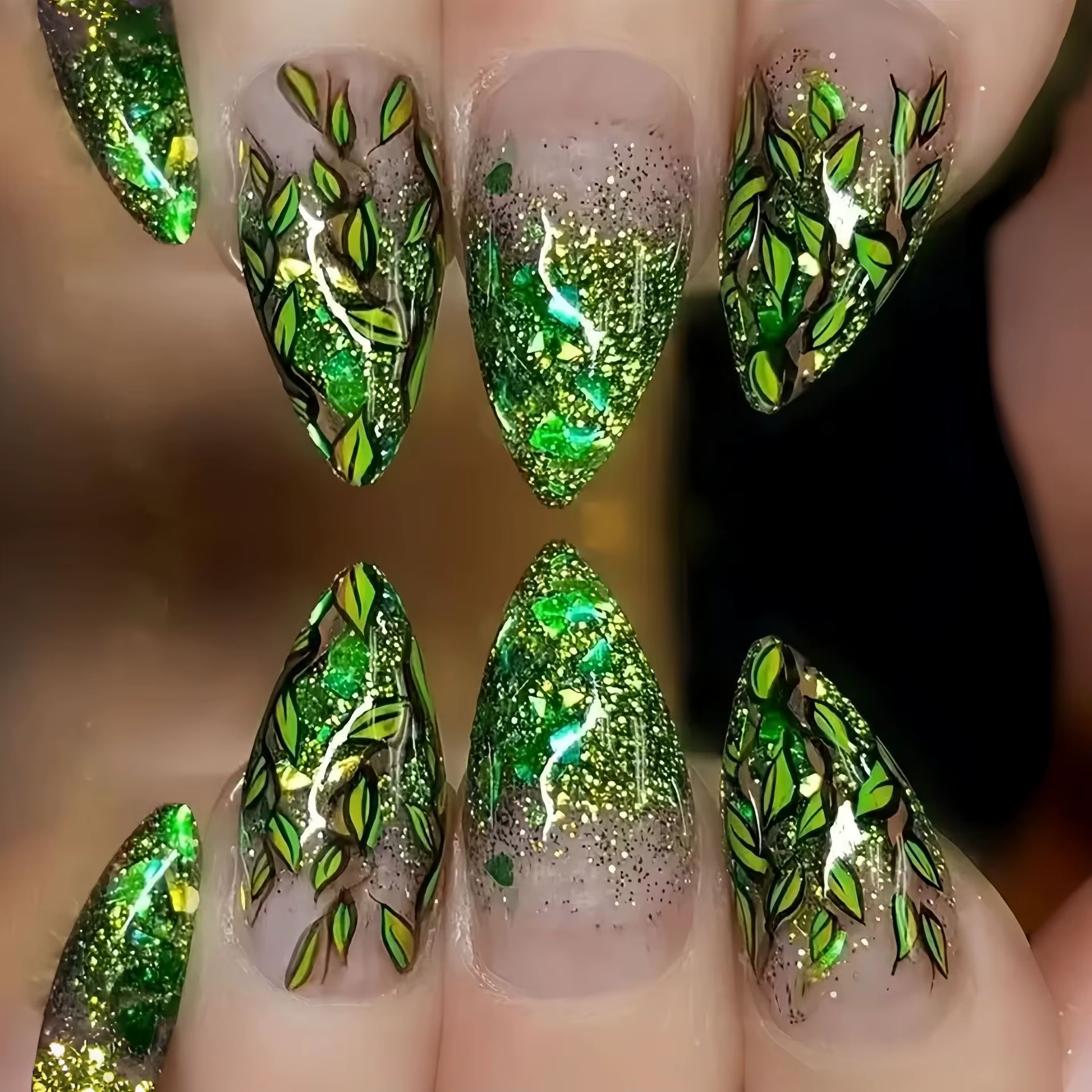Faux ongles mi-longs pour femmes