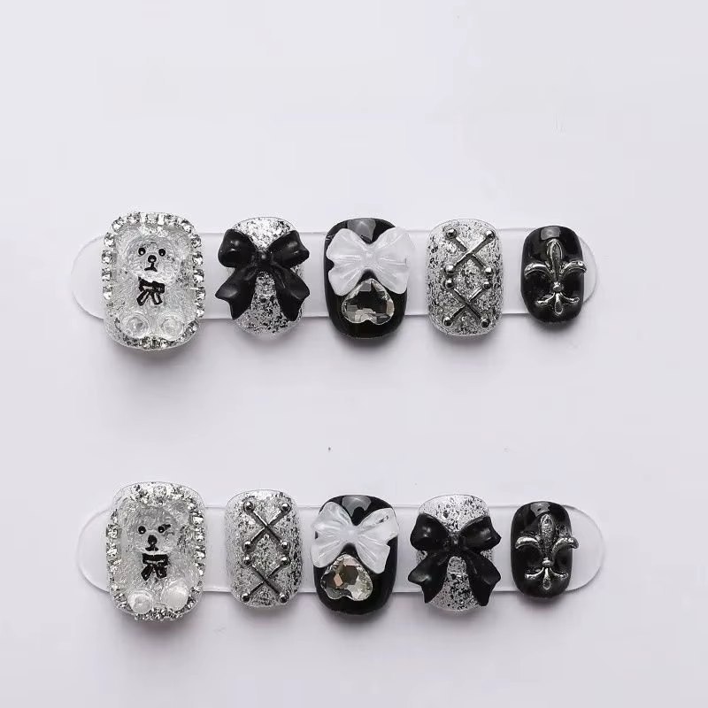 Faux ongles à porter en dentelle transparente