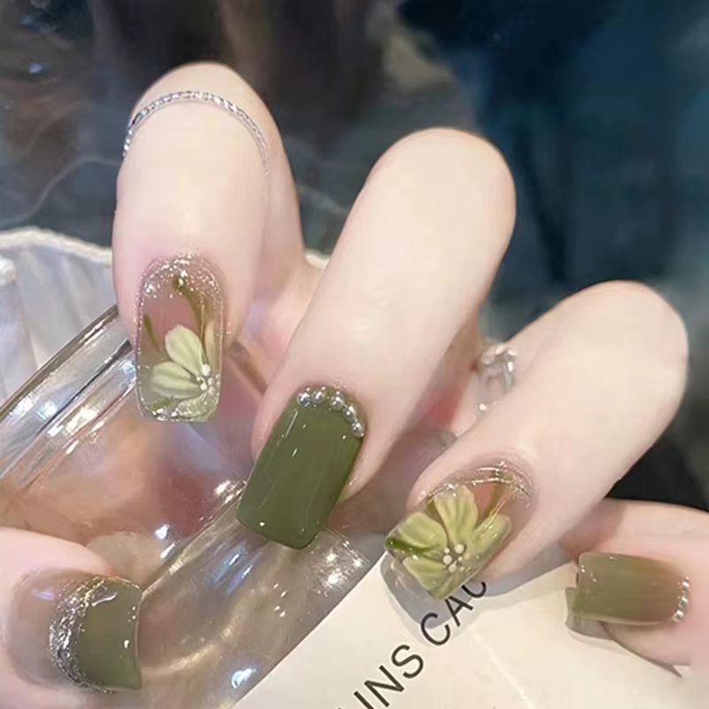 24 pièces/ensemble presse sur faux ongles vert portant