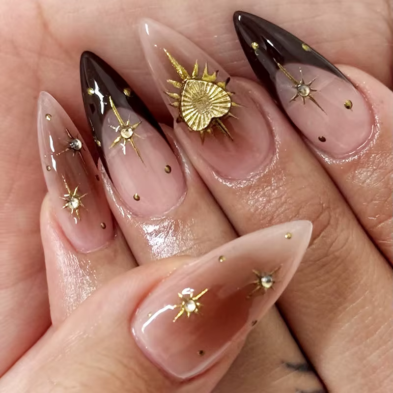 24 pièces imprimé léopard amande faux ongles à pression avec Mini fleur acrylique