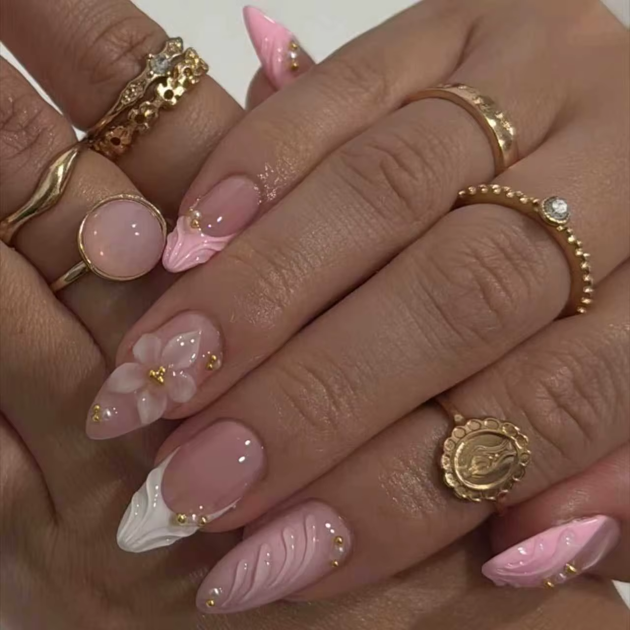 Faux ongles moyens pour femmes et filles