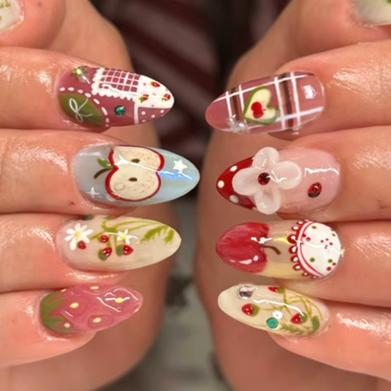 24 pièces mignon amande presse sur ongles dessin animé pomme fraise doux rose Plaid modèles français faux