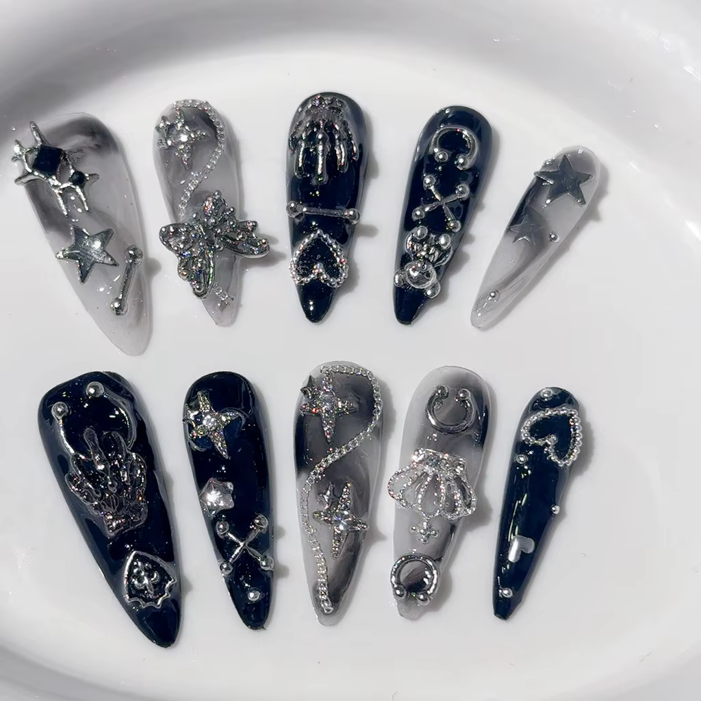 Menhera Spice Girls Presse Artisanale Sur Les Ongles Y2K Noir Blanc Rendu Longue Pointe Nail Art Papillon Star Couronne Cool Fau