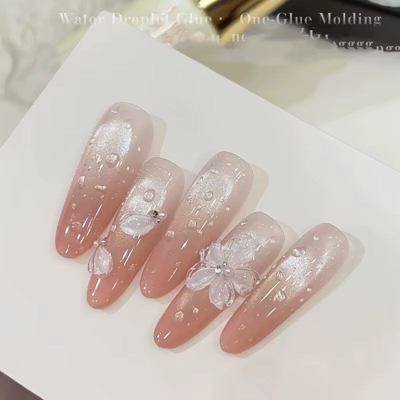 Gel à ongles auto-formant effet goutte d'eau