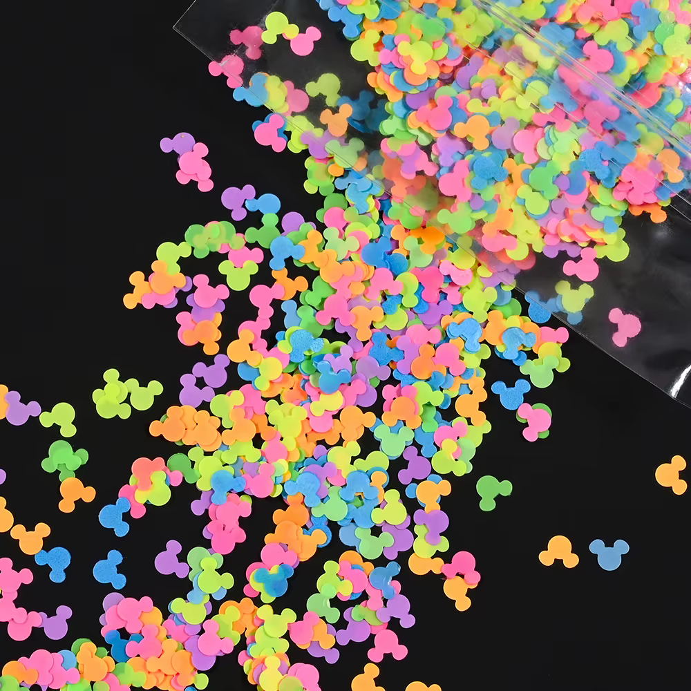 Paillettes fluorescentes tête de Mickey pour ongles