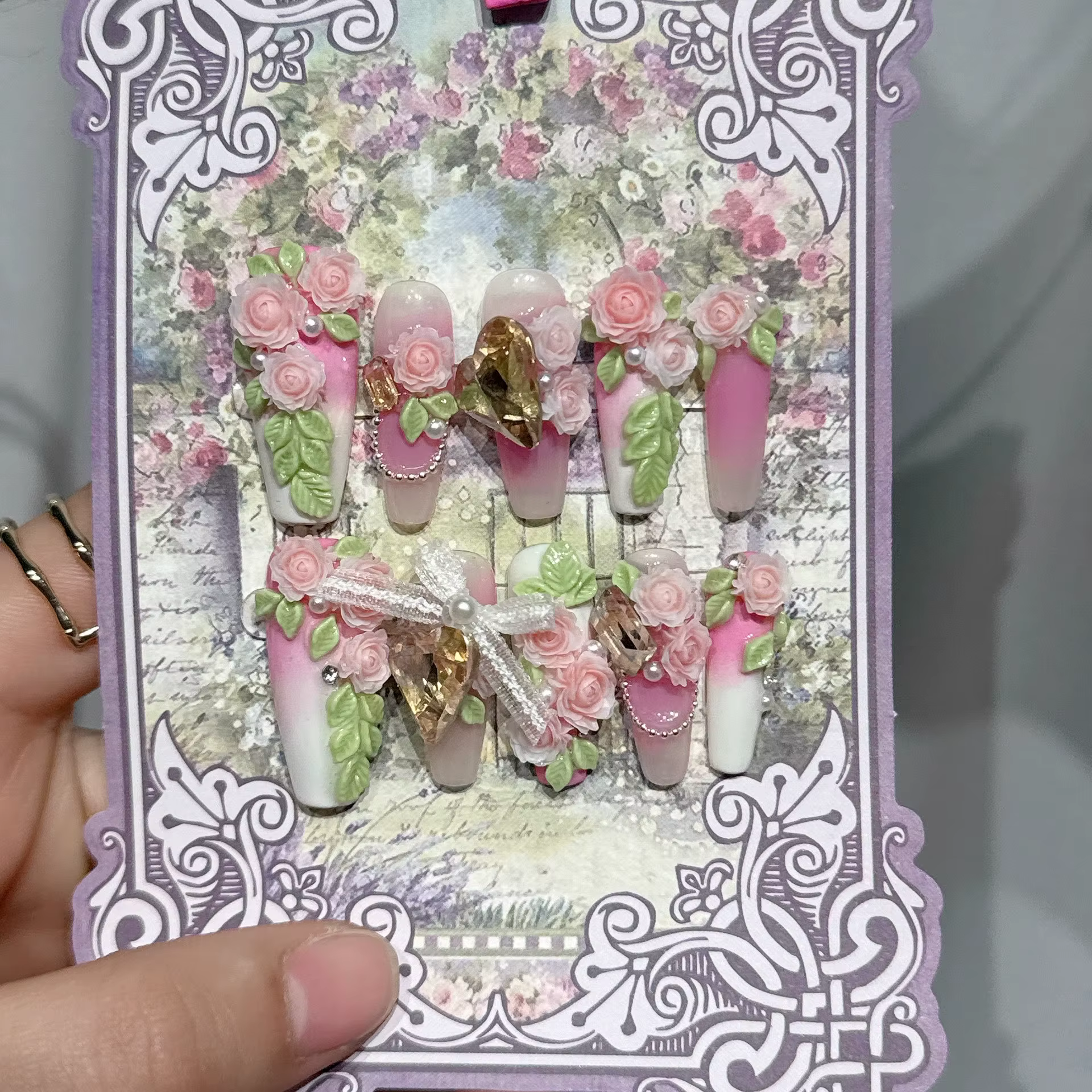 Romantique Floral 3D presse sur ongles à la main Roses feuilles perles arcs mariée mariage Nail Art faux