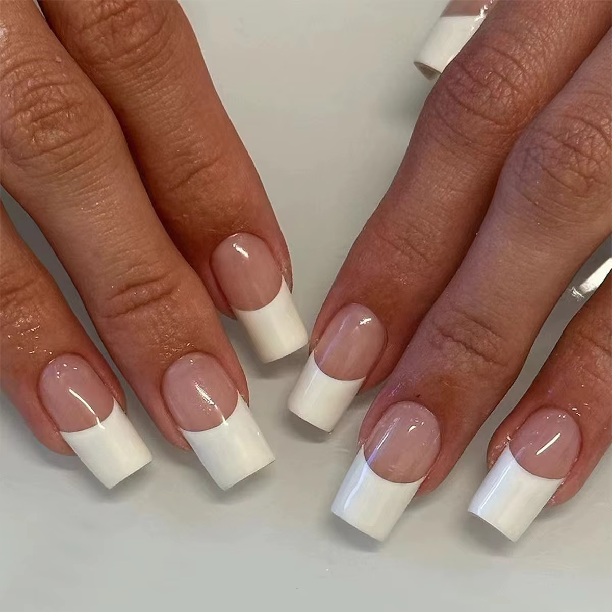 Faux ongles blancs de Style français