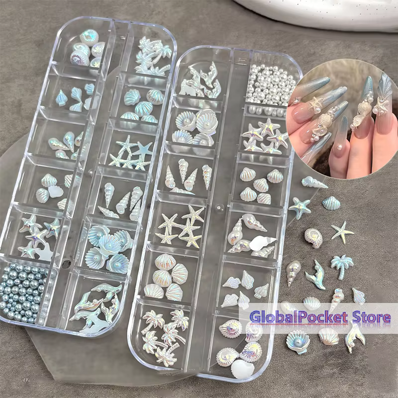 Boîte de 12 compartiments – Breloques d'ongles bleues et blanches en forme de coquillages