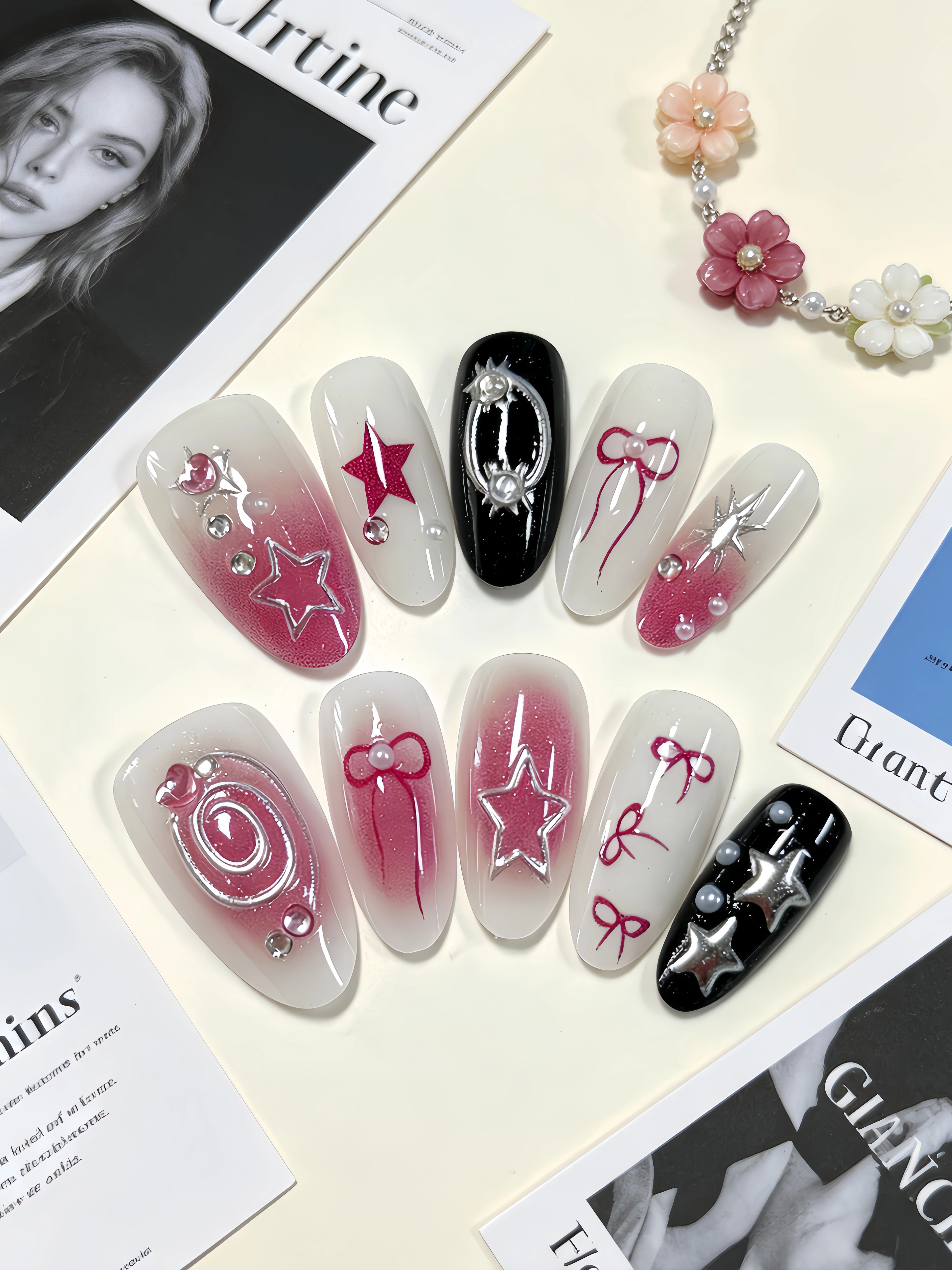10 faux ongles de longueur moyenne en forme d'amande