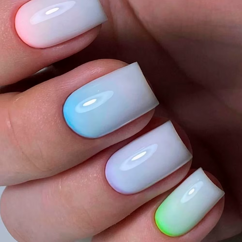 Verhéritage à ongles gel UV blanc laiteux