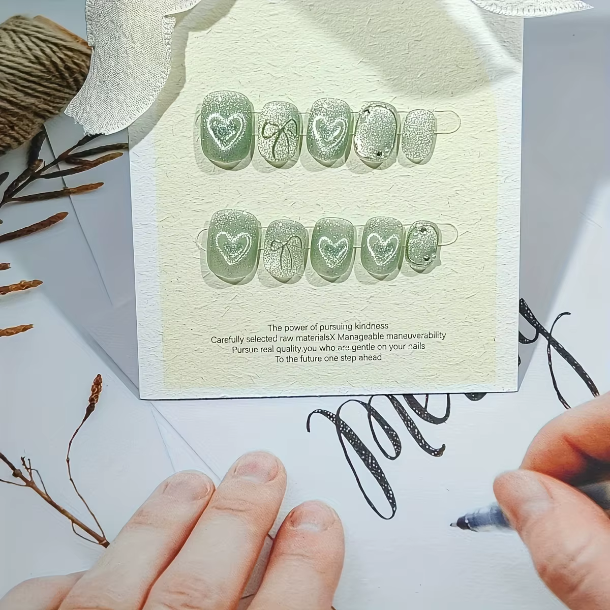 10 pièces haut de gamme belle lumière de luxe blanc style court faux ongles faits à la main