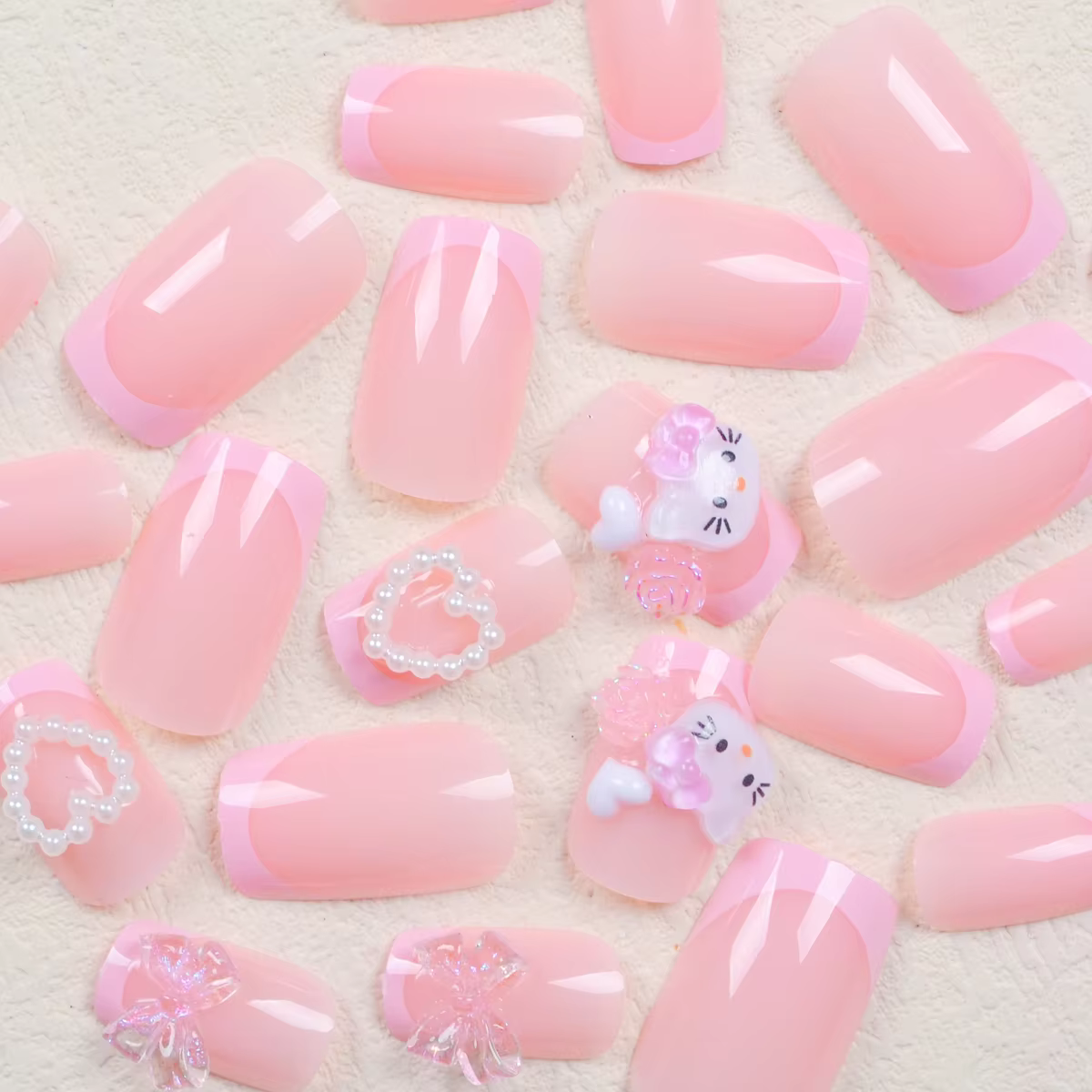 24 ongles carrés moyens rose français mignon dessin animé chat blanc amour camélia Patch