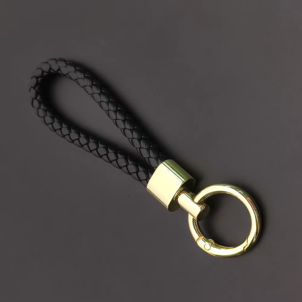 Porte-clés créatif en cuir tressé, accessoires de sac à dos, pendentif couple, cadeau homme femme, porte-clés métallique neutre, mode personnalisée