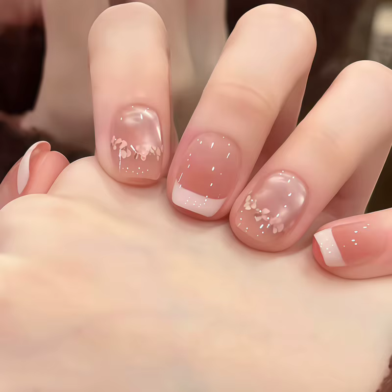 Faux ongles ronds courts