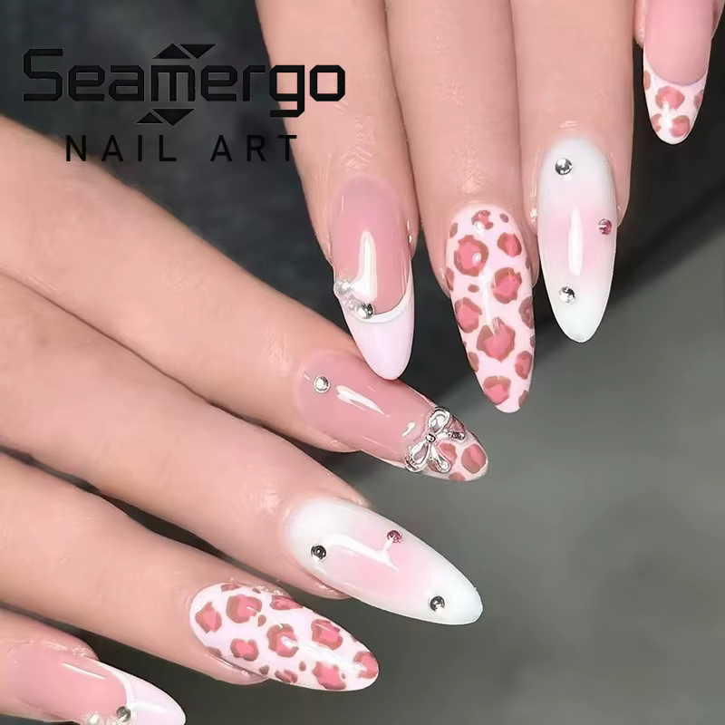 24 faux ongles à presser en amande rose imprimé léopard