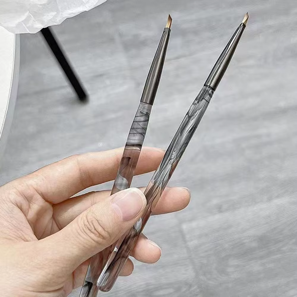 Pinceaux à ongles japonais