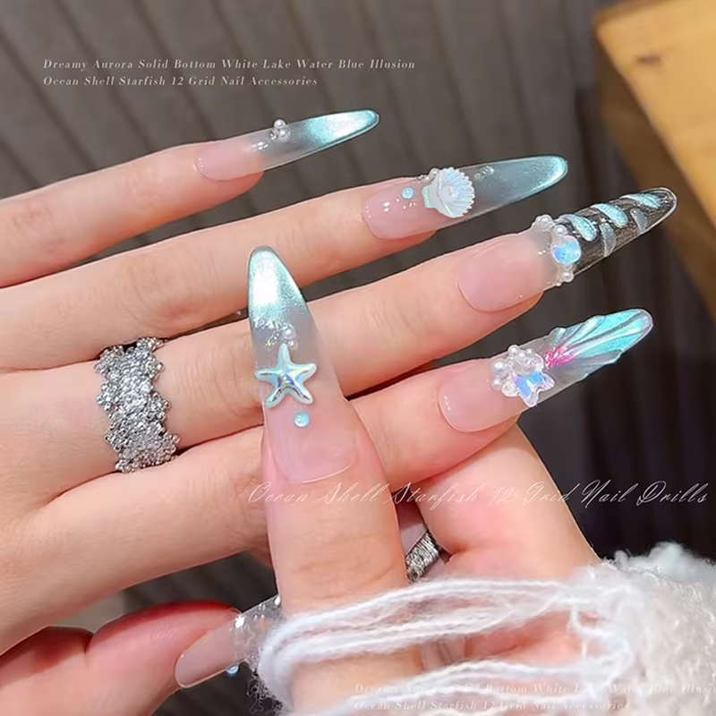 Lot de 12 boîtes de 12 compartiments pour décoration d'ongles : étoiles de mer