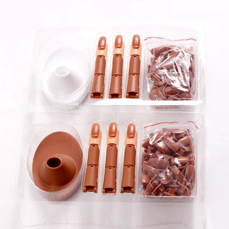 1 Ensemble de Modèles d'Entraînement pour Ongles avec Base et Support de Présentation