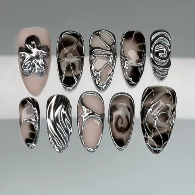 24 faux ongles à presser