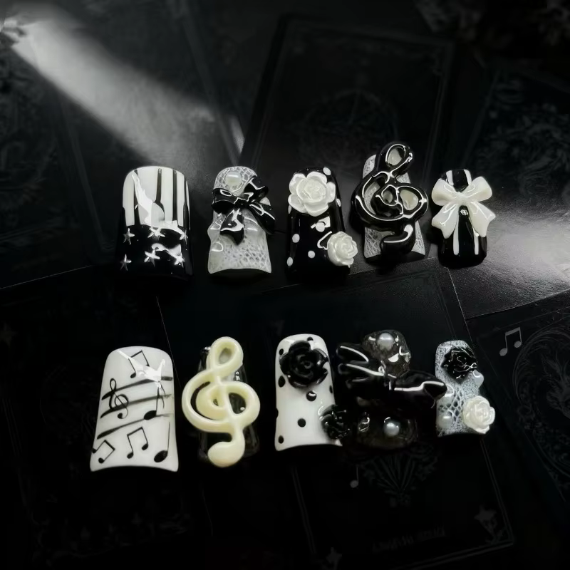 Nouvelles 10 pièces de faux ongles à presser faits main