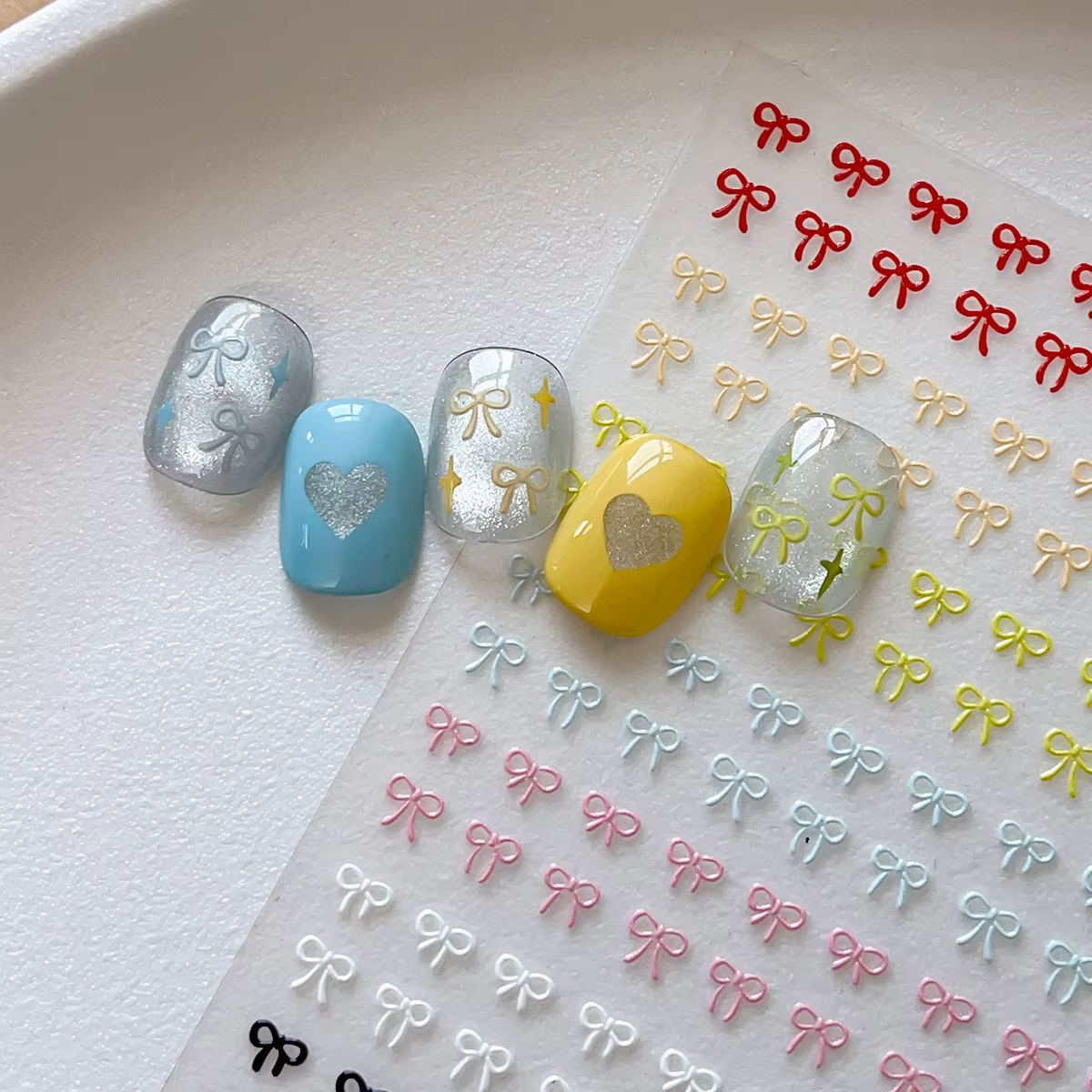 Autocollants pour Nail Art avec nœuds colorés en relief