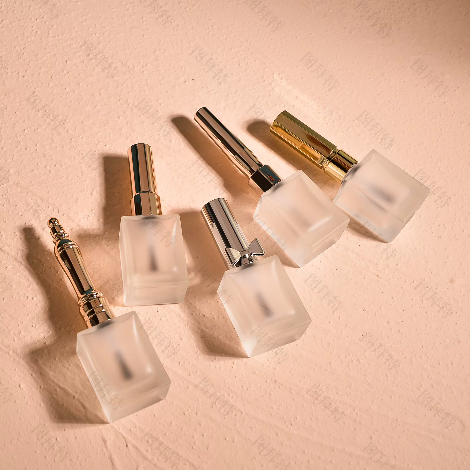 Bouteille de vernis à ongles conviviale ré