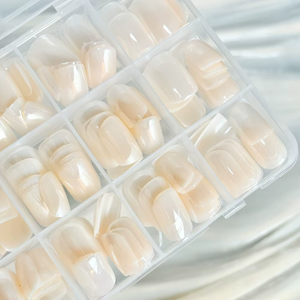 Faux ongles carrés courts abricot