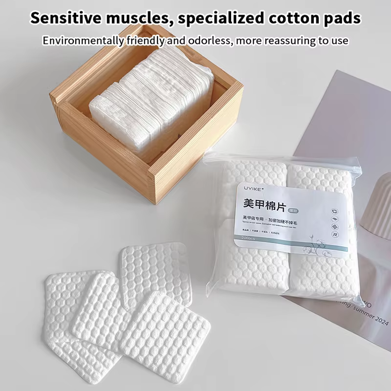 Tampon de coton pour ongles