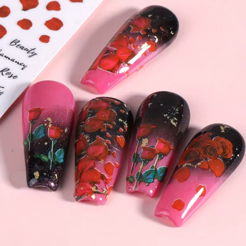Un ensemble d'autocollants décoratifs pour ongles pour la Saint-Valentin