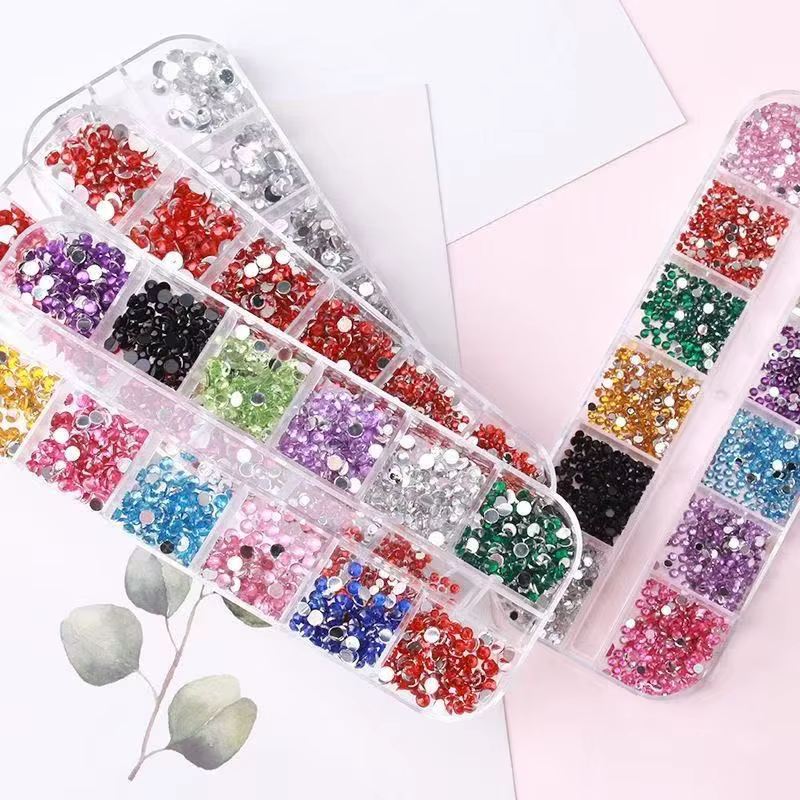 12 Grilles de Strass Scintillants pour Nail Art - Pierres à Dos Plat pour Décoration Polyvalente - Ornent les Ongles