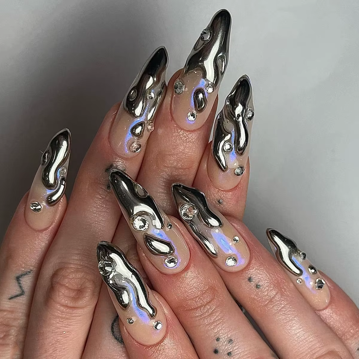 Violet mode française Nail Art 3D paillettes poudre ondulation de l'eau faux ongles détachable fini
