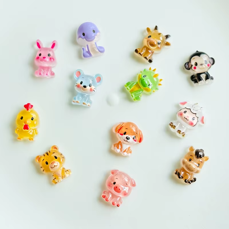 20 accessoires mignons pour ongles en forme de dessins animés